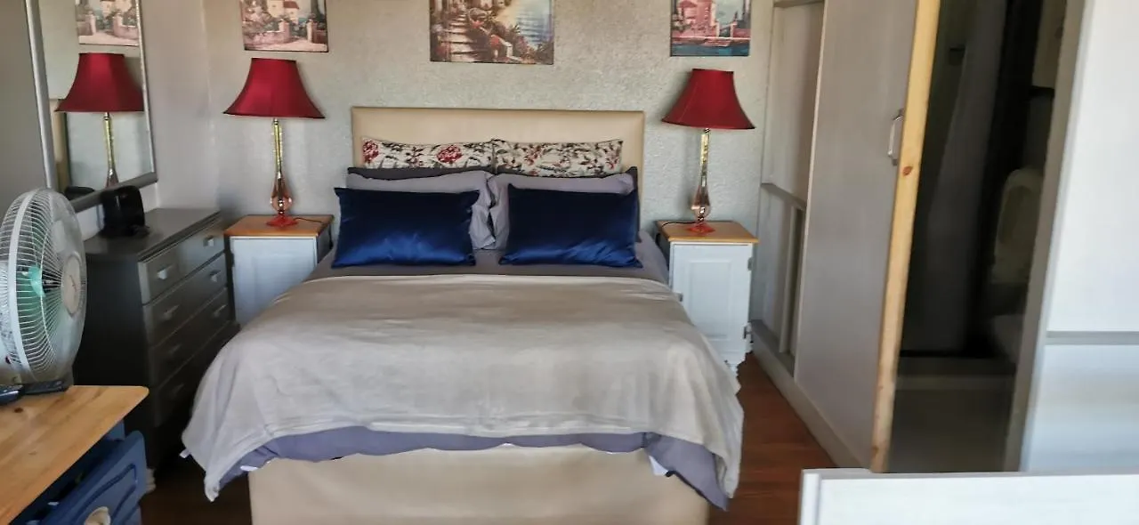 Tranquility Apartment Parow Homestay